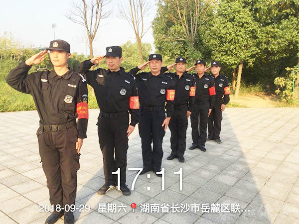 常規人力保安服務